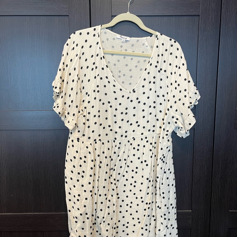 Polka Dot V-Neck Dress